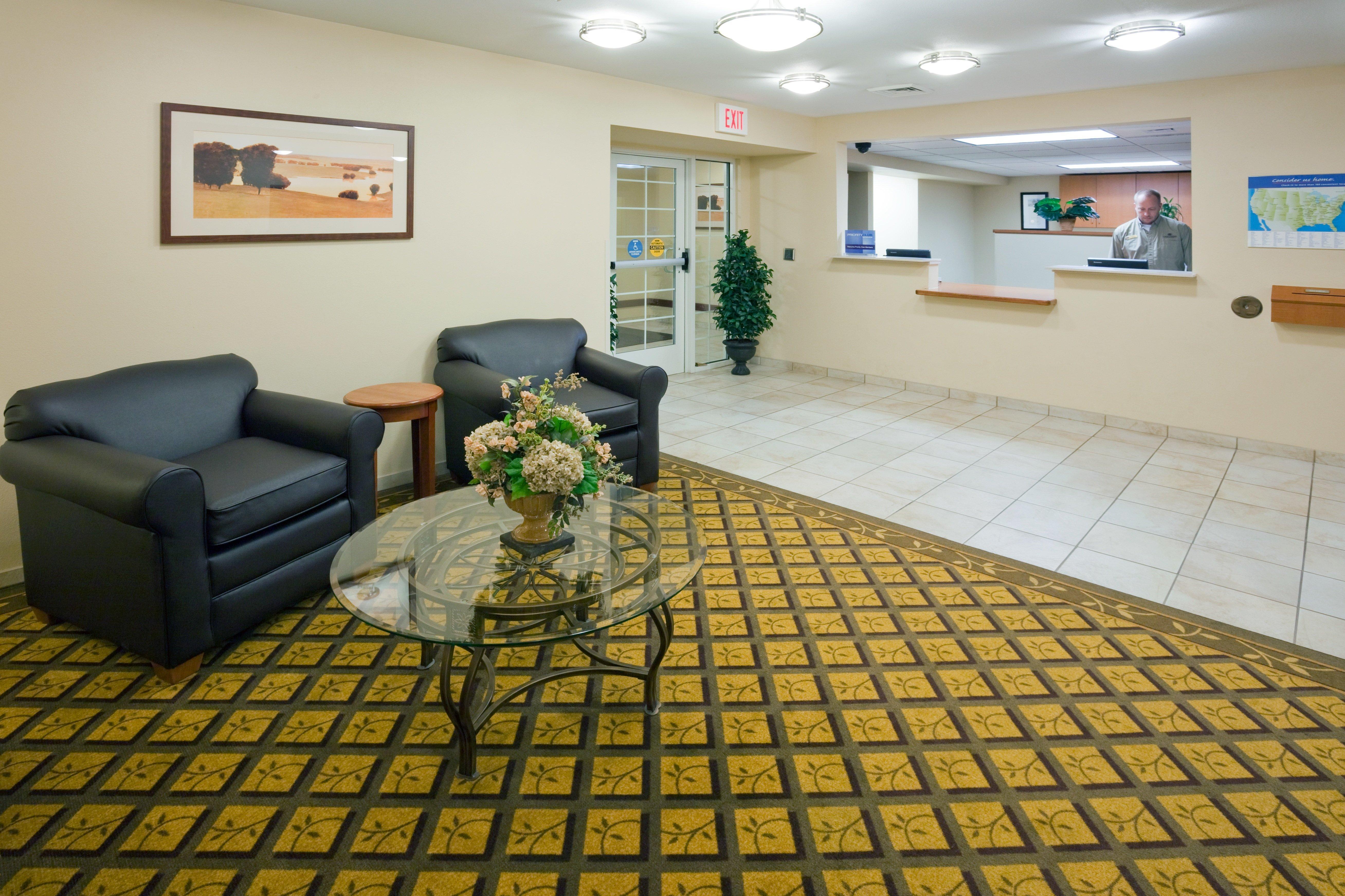 Candlewood Suites Milwaukee Brown Deer, An Ihg Hotel Interior foto