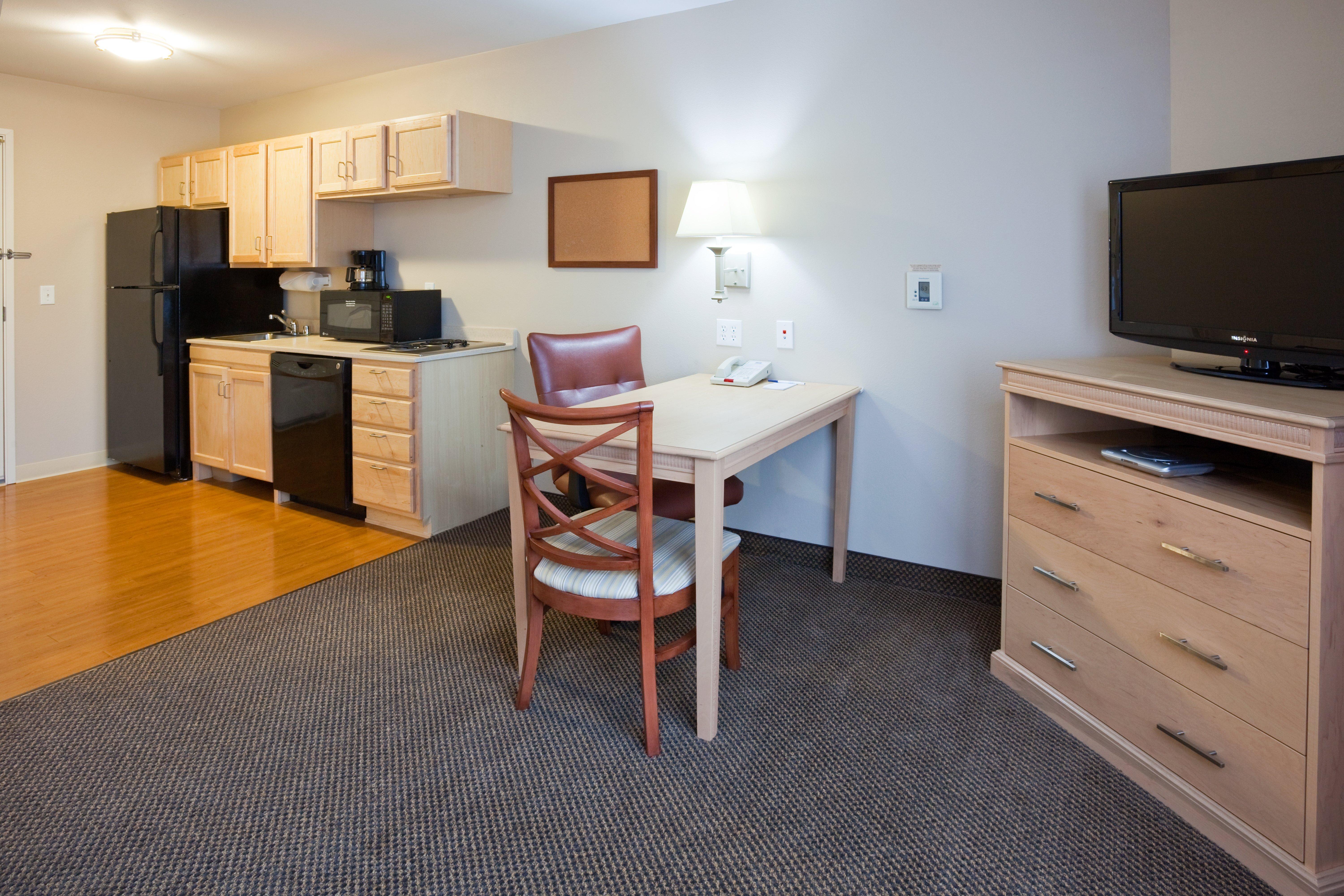 Candlewood Suites Milwaukee Brown Deer, An Ihg Hotel Exterior foto