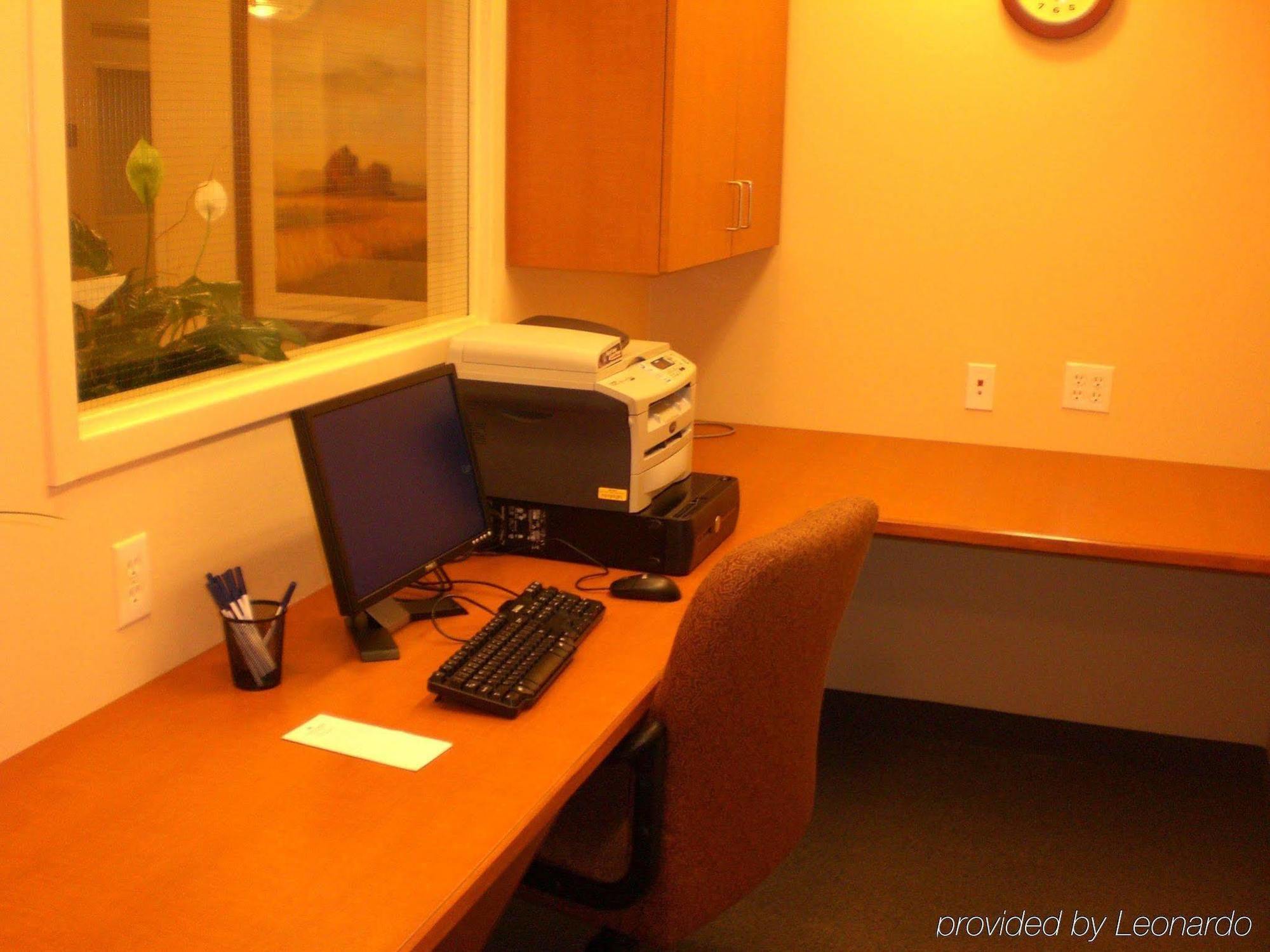 Candlewood Suites Milwaukee Brown Deer, An Ihg Hotel Instalações foto